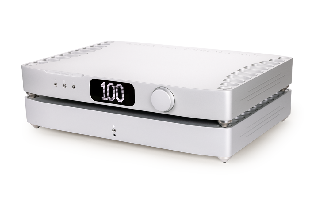 10201005 – Premier DAC- Front ISO – 1200px